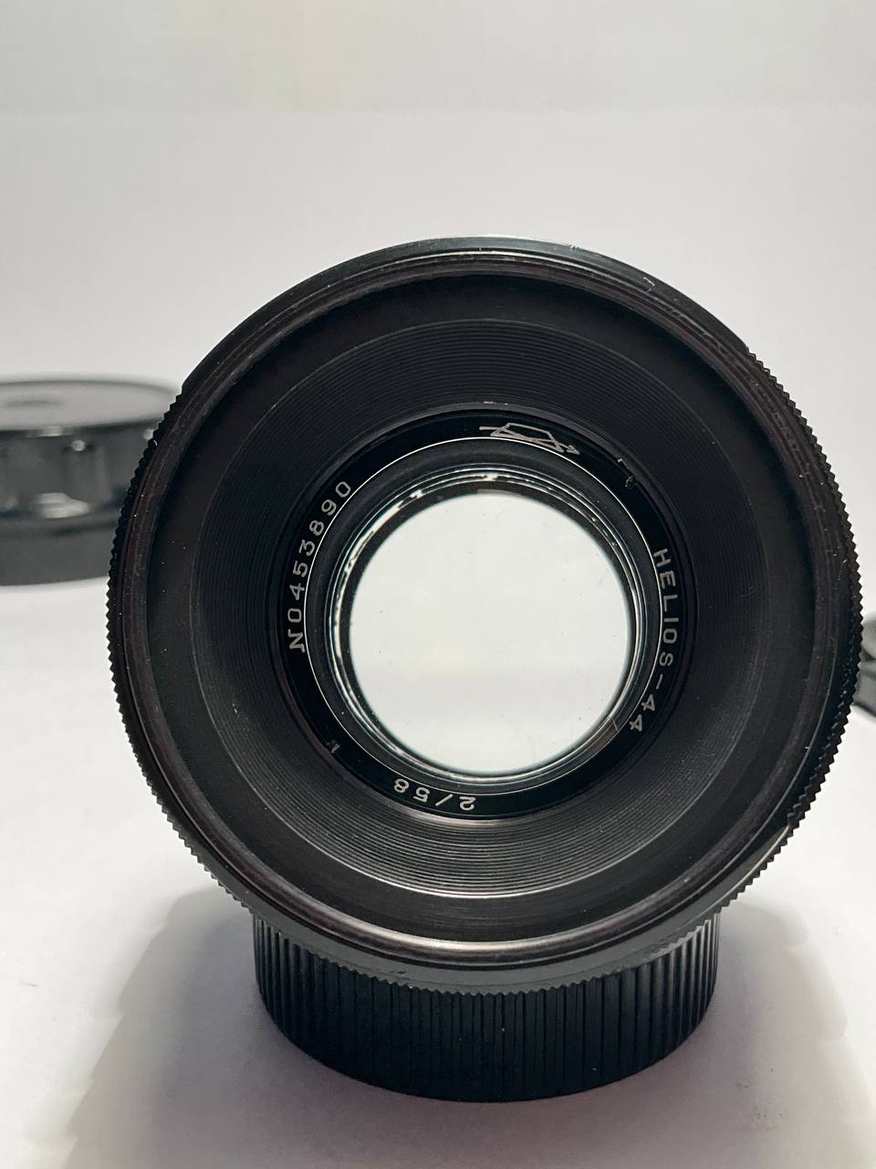 Early Helios-44 58mm f/2 | M42 Swirly Bokeh Prime [Tested]